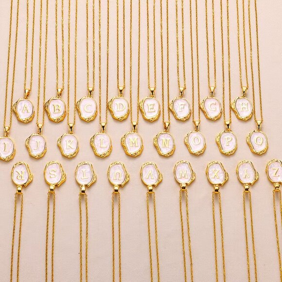 Gold Plated Initial R Pendant Necklace Adjustable Chain Pearl Shell Look - Picture 4 of 4